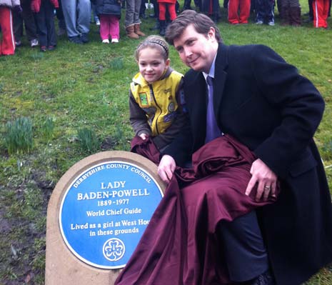 Andrew Levers and friends unveil Lady Baden Powells plaque