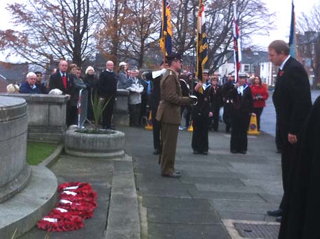 MP Toby Perkins lays a wreath at the Cenotaph outside the Town Hall