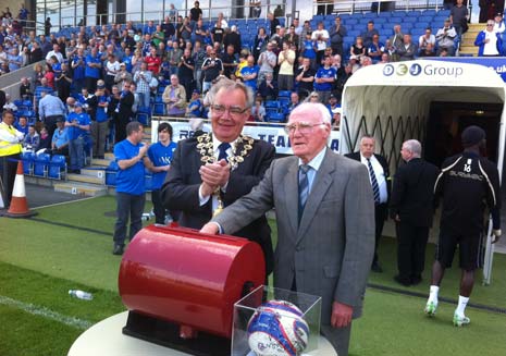 His Worship the Mayor of Chesterfield draws the winning tickets for his Football Raffle' at the B2net