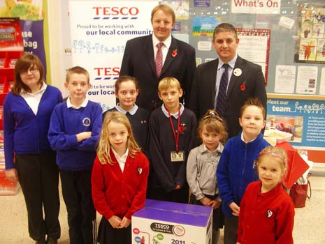 Pupils Are Well Equipped For School As Chesterfield MP Toby Perkins Presents Supermarket Goodies