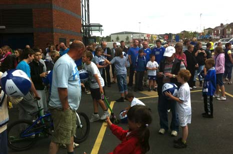 The crowds at the B2net at the start of the parade
