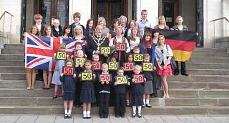 Hady Primary schoolchildren celebrate the anniversary of Darmstadt's twinning link with Chesterfield