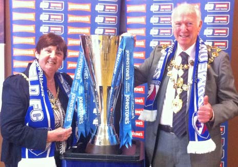 The Mayor and Mayoress of Chesterfield, who are attending the match on Sunday, were also in attendance at the event, which drew large crowds.