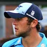 Ross Whiteley earns a 3 year deal with Derbyshire CCC