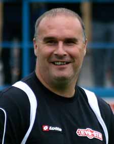 Mark Atkins was full of praise for his players after their comfortable 3-1 victory at a wet and windy Frickley Athletic last Saturday, which stretched their unbeaten sequence to five matches, four of which have brought maximum points.