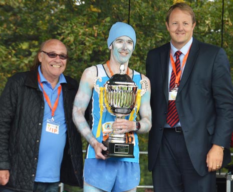 Half Marathon Winner and part time 'Smurf' Dave Archer - who posted a time of 1:13:21 - with Mick Miller and Chesterfield MP Toby Perkins