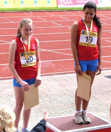 Emma Schaaning (left) and Alicia Barret receive their Silver and Gold medals respectively