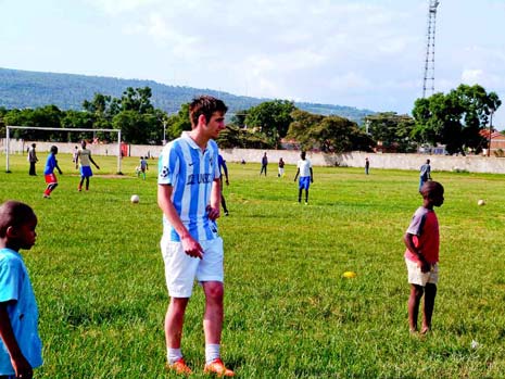 local student Chris Spencer-Payne has been described as a 'credit to Chesterfield' after completing a volunteer project in Africa.