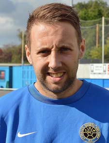 Staveley took the lead with their first attack when Lee Growcock played Ryan Damms in, 'Dammsy' making no mistake with his accurate left foot shot.