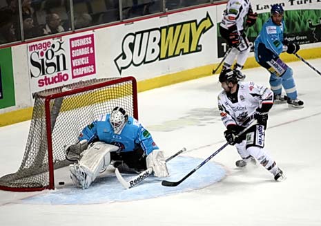Luke Fulghum was the Steelers hero on New Years Day scoring twice against his former side Coventry Blaze in a 6-3 victory
